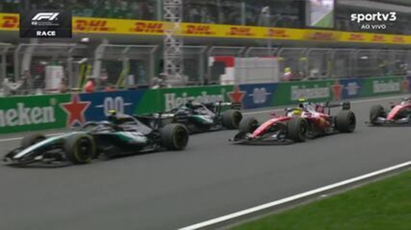 Largada do GP da China de Fórmula 1 — Foto: Rudy Carezzevoli/Getty Images