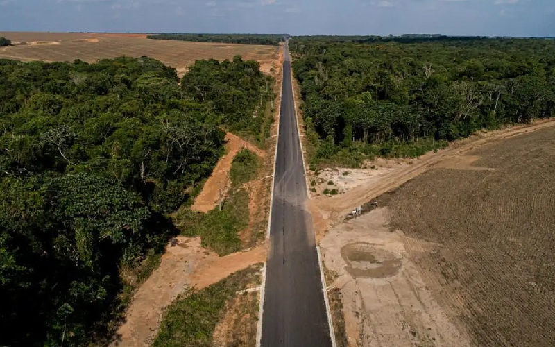 Decreto autoriza ocupação temporária de áreas rurais para retirada de cascalho destinado às obras da MT-242. Foto: Secom-MT